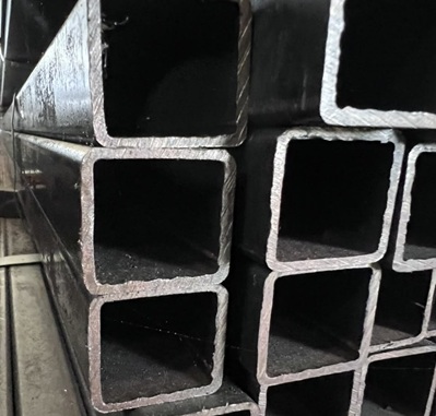 Thép hộp vuông 160x160x4.5 mm